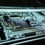 Leuchtendes Elektronikpanel in Blaugrün