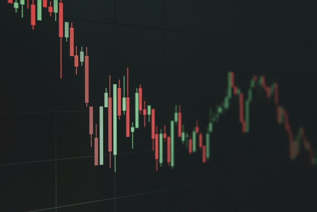 Chart mit rückläufigem Trend als Warnsignal für die Krisenfrüherkennung